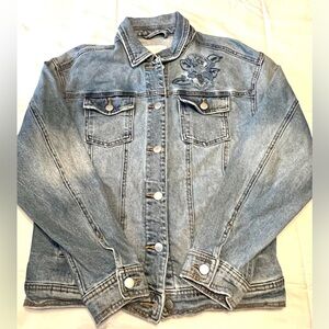 Universal Thread Light Blue Jean Jacket with a Floral‎ Embroidery